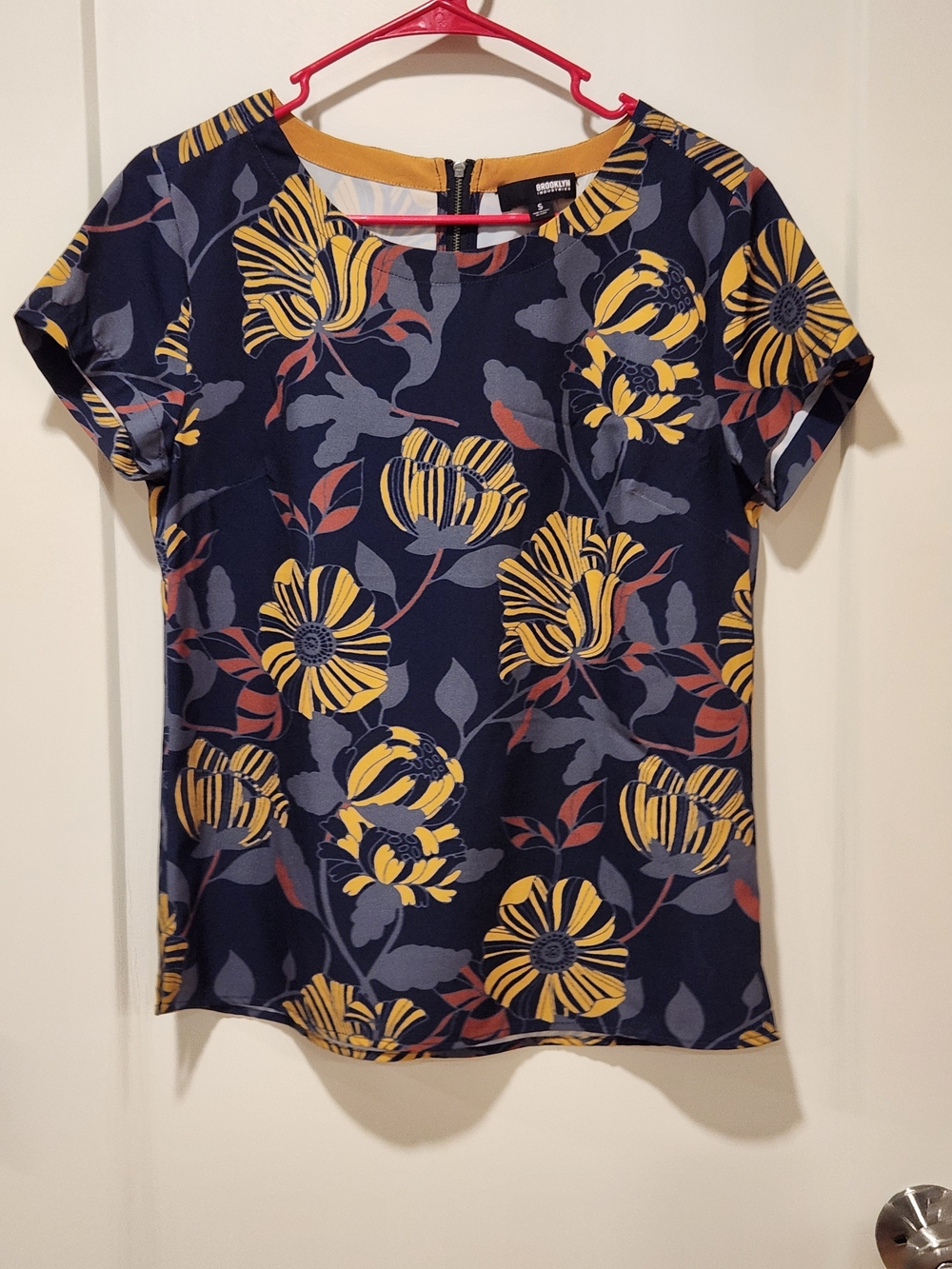 Brooklyn Industries Navy & Yellow Floral Short Sleeve Blouse Size S